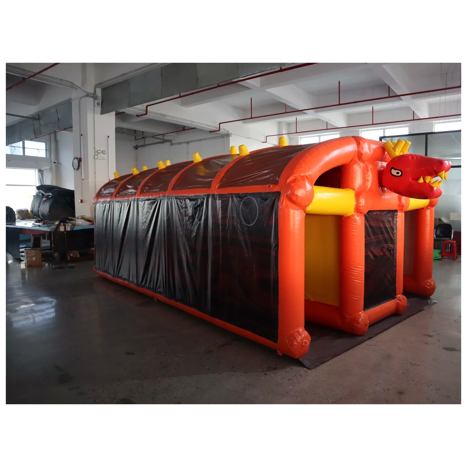 Large Orange Inflatable Maze 3 - огляд і ціна Outdoor Adventure Rentals